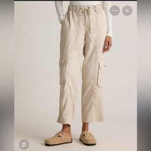 QUINCE | Beige Cotton Cargo Pants | medium